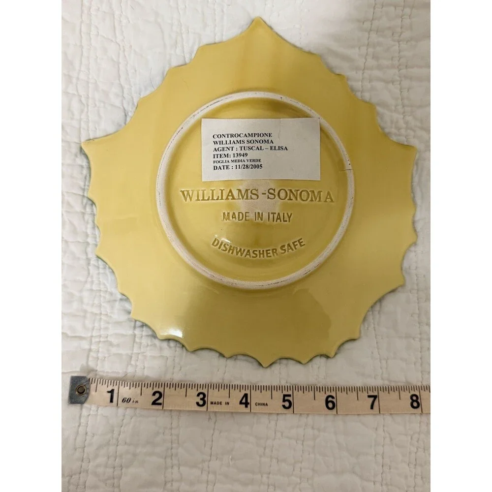 New Williams Sonoma Leaf Autumn Fall Decor Plate Green Made in Italy